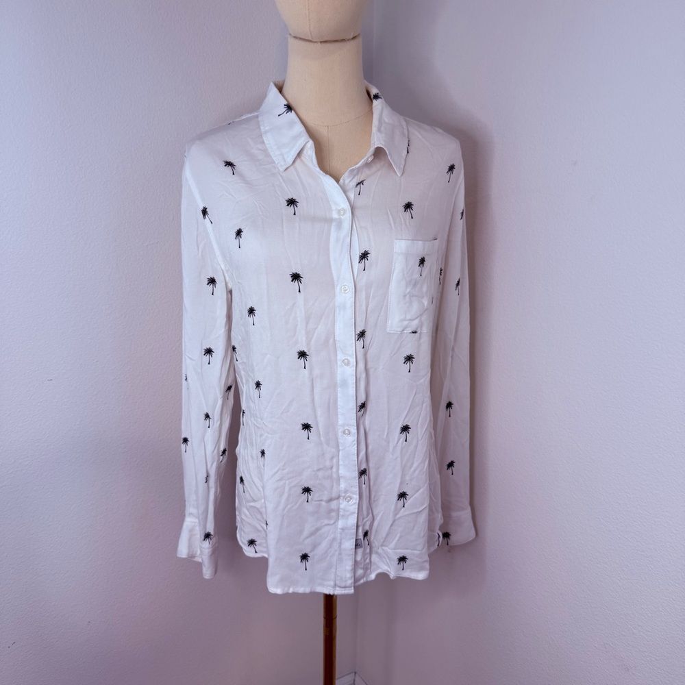 Rails White Shirt with Blue Palm Tree Print - Size Medium